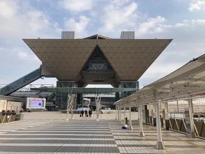 exterior1.jpg